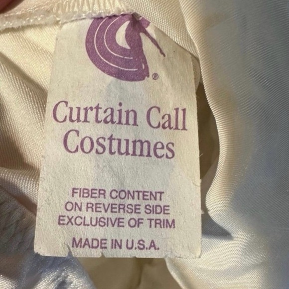 Elegant White Kids Dance Costume - Picture 6 of 9